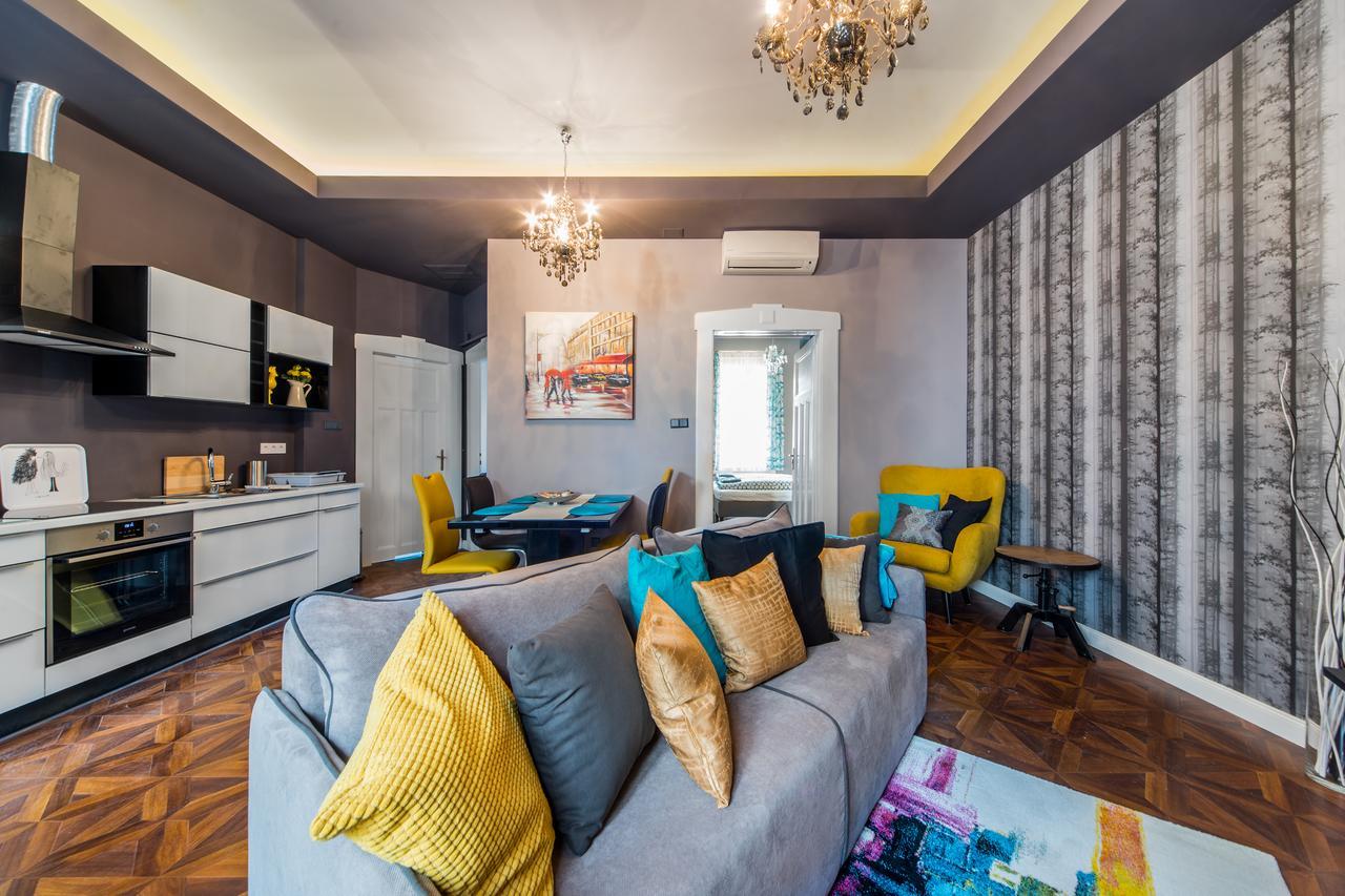 Apartment A43
